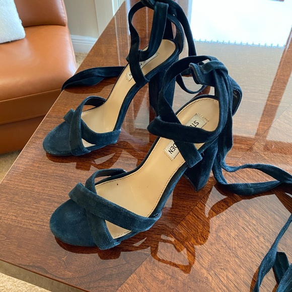 Steve Madden Black Suede Tie Up “Christey” Heels - Picture 6 of 11